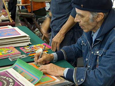 Victor Moscoso signing posters